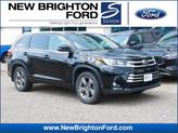 Photo of 2018 Midnight Black Metallic Toyota Highlander