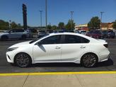Thumbnail of 2022 Snow White Pearl Kia Forte