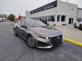 Photo of 2024 Gun Metallic Nissan Altima