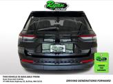Thumbnail of 2024 Diamond Black Crystal Pearlcoat Jeep Grand Cherokee