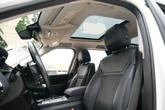 Thumbnail of 2020 White Land Rover Discovery