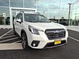 Photo of 2022 Crystal White Pearl Subaru Forester