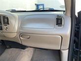 Thumbnail of 2001 Dark Highland Green Clearcoat Metallic Ford F-150
