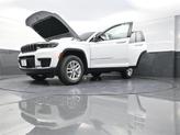 Thumbnail of 2025 Bright White Clearcoat Jeep Grand Cherokee L