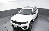 Thumbnail of 2025 Bright White Clearcoat Jeep Grand Cherokee