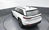 Thumbnail of 2025 Bright White Clearcoat Jeep Grand Cherokee