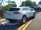 Thumbnail of 2021 Pure White Volkswagen Atlas Cross Sport