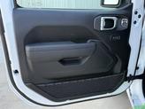 Thumbnail of 2025 Bright White Clearcoat Jeep Gladiator