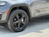 Thumbnail of 2024 Baltic Gray Metallic Clearcoat Jeep Grand Cherokee