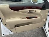 Thumbnail of 2007 Starfire Pearl Lexus LS 460