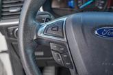 Thumbnail of 2017 White Platinum Tri-Coat Metallic Ford Edge