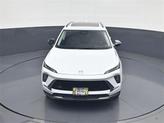 Thumbnail of 2025 Iridescent White Tricoat Buick Envision
