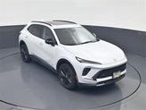 Thumbnail of 2025 Iridescent White Tricoat Buick Envision