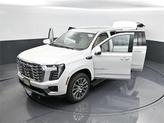 Thumbnail of 2025 White Frost Tricoat GMC Yukon XL