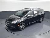 Thumbnail of 2024 Diamond Black Crystal Pearlcoat Chrysler Pacifica
