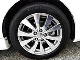Thumbnail of 2011 White Toyota Avalon