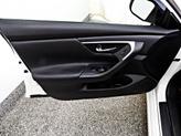 Thumbnail of 2016 White Nissan Altima