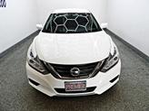 Thumbnail of 2016 White Nissan Altima