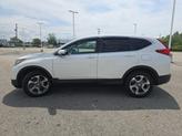 Thumbnail of 2017 White Diamond Pearl Honda CR-V