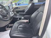 Thumbnail of 2022 Bright White Clearcoat Chrysler Pacifica
