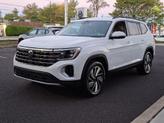 Thumbnail of 2025 Pure White Volkswagen Atlas