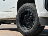 Thumbnail of 2022 Summit White Chevrolet Colorado