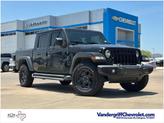 Photo of 2023 Silver Zynith Clearcoat Jeep Gladiator