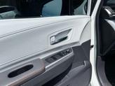 Thumbnail of 2024 Ice Cap Toyota Sienna