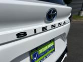 Thumbnail of 2024 Ice Cap Toyota Sienna