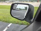 Thumbnail of 2022 Summit White Chevrolet Colorado