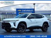 Photo of 2025 Summit White Chevrolet Trax