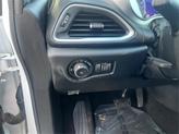 Thumbnail of 2018 Bright White Clearcoat Chrysler Pacifica