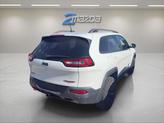 Thumbnail of 2016 Bright White Clearcoat Jeep Cherokee