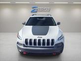 Thumbnail of 2016 Bright White Clearcoat Jeep Cherokee