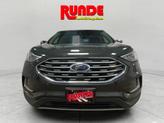 Thumbnail of 2022 Green Ford Edge