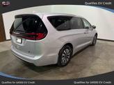 Thumbnail of 2022 Silver Mist Clearcoat Chrysler Pacifica Hybrid