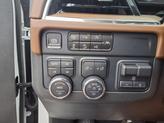 Thumbnail of 2025 Iridescent Pearl Tricoat Chevrolet Suburban