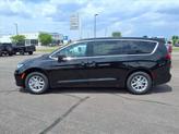 Thumbnail of 2025 Diamond Black Crystal Pearlcoat Chrysler Pacifica