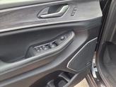 Thumbnail of 2022 Diamond Black Crystal Pearlcoat Jeep Grand Cherokee L