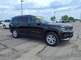 Thumbnail of 2022 Diamond Black Crystal Pearlcoat Jeep Grand Cherokee L
