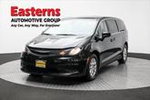 Photo of 2023 Brilliant Black Crystal Pearlcoat Chrysler Voyager