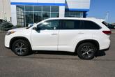 Thumbnail of 2017 Blizzard Pearl Toyota Highlander