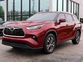 Thumbnail of 2022 Ruby Flare Pearl Toyota Highlander