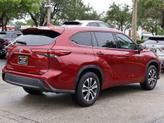 Thumbnail of 2022 Ruby Flare Pearl Toyota Highlander
