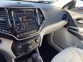 Thumbnail of 2019 Bright White Clearcoat Jeep Cherokee