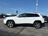 Thumbnail of 2019 Bright White Clearcoat Jeep Cherokee