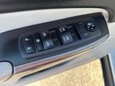 Thumbnail of 2019 Bright White Clearcoat Jeep Cherokee