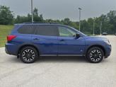 Thumbnail of 2020 Caspian Blue Nissan Pathfinder