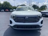 Thumbnail of 2025 Pure White Volkswagen Atlas