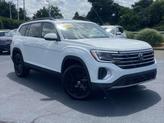 Photo of 2025 Pure White Volkswagen Atlas